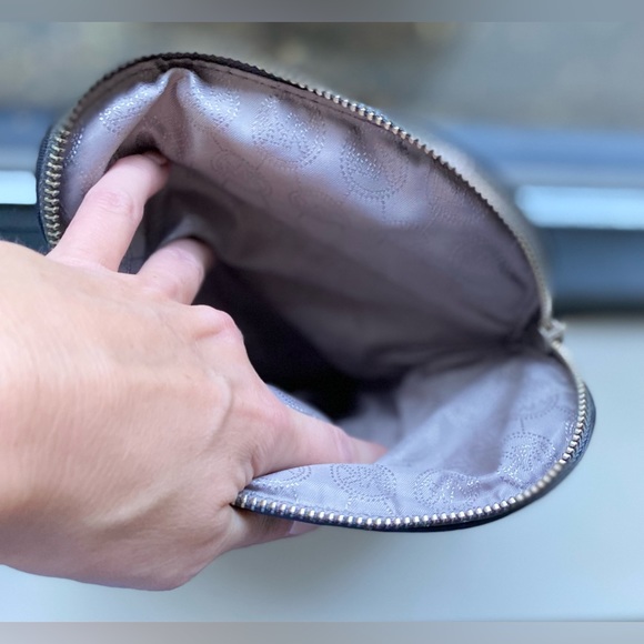 Michael Kors Purse - Picture 7 of 9